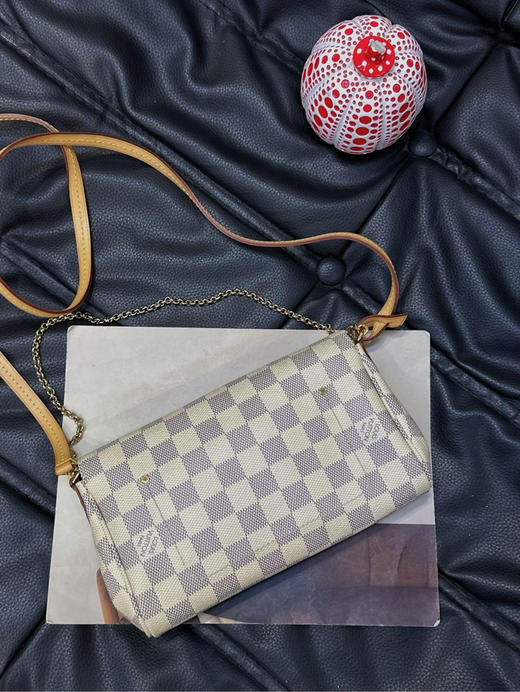 Lv 小号 白棋盘格 favorite 斜挎包 商品图1