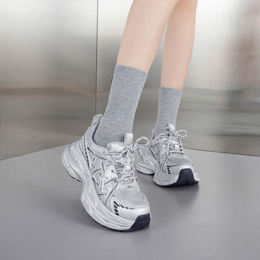 【厚底增高】西村名物2025年春季新款超轻舒适厚底增高百搭老爹鞋休闲运动鞋T25CM38951 商品图1