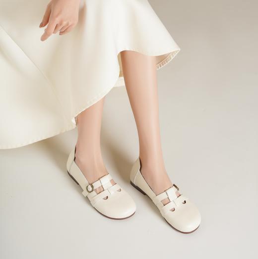 西村名物2025年夏季新款舒适软底平跟中式风前镂空浅口单鞋T25AE14991 商品图2