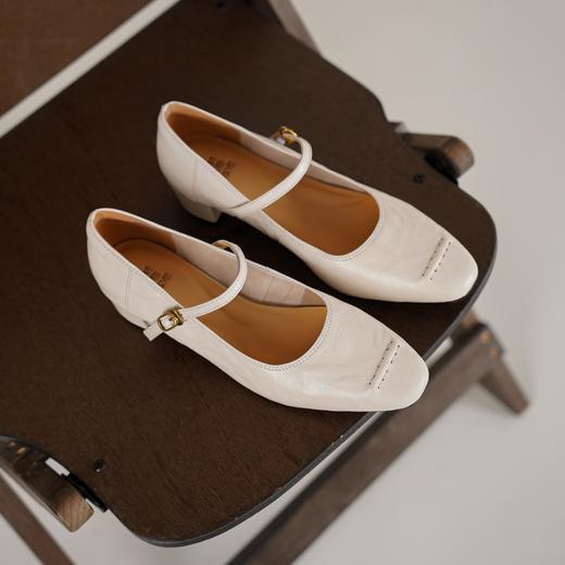 西村名物2025年春季新款舒适软底低跟中式风玛丽珍浅口单鞋T25AE15681 商品图3