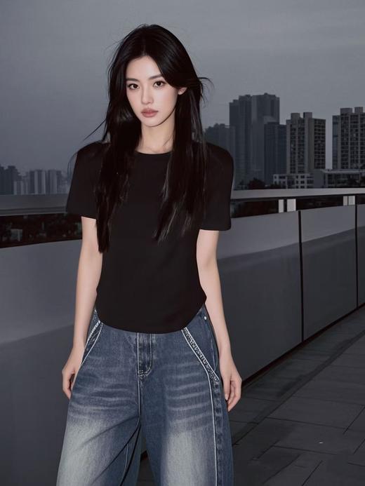 七夕福利-NO退-【超美推荐】超显瘦款！！夏季短款弧形下摆小设计感短袖T恤87%棉-喜出 商品图4