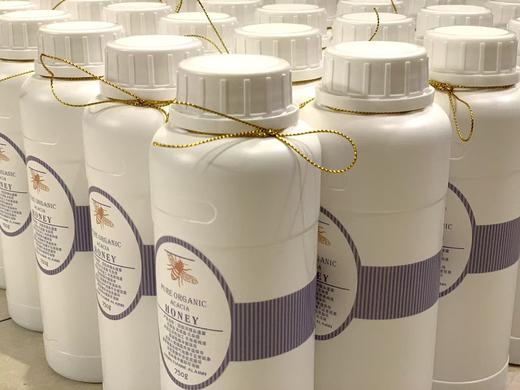 【预售】5月5日左右发货[一年只卖这俩月]蜜中之👑 【活的水样洋槐头道蜜🐝】清透如水 | 富含100%活性酶 |护甘解酒滋阴润🫁通💩 | 生鲜食物一旦下单除非质量问题否则不退不换 | 顺丰包邮 商品图8