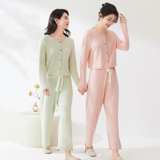 武汉爱帝 小香风女式花纱长袖长裤套装 商品图0
