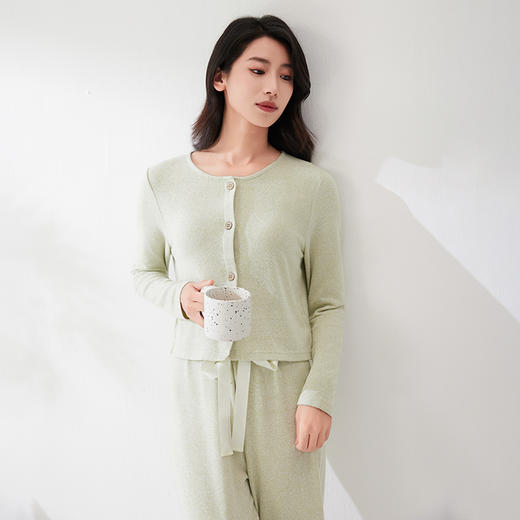 武汉爱帝 小香风女式花纱长袖长裤套装 商品图4