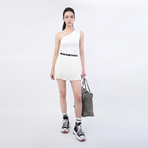 TITIKA斜肩带运动背心一体胸垫透气瑜伽上衣女可外穿31207 商品图2