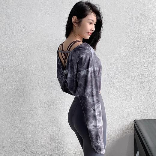 跃牌【洛水之神系列】新款扎染瑜伽罩衫性感气质宽松显瘦透气长袖T恤跑步健身训练上衣HN203 商品图3