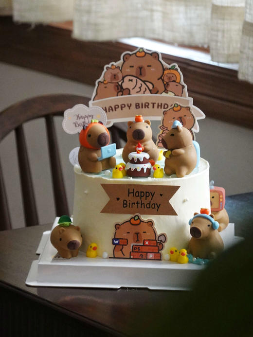 「卡皮巴拉·精致公仔版」100%动物奶油（附图6寸加高·提前6小时预订） 商品图1