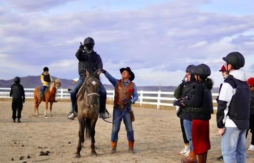 【草原驰骋计划 | 呼伦贝尔 拼团团】B行程：骑士进阶野骑提高营 （七天六晚）8800元起 商品图0