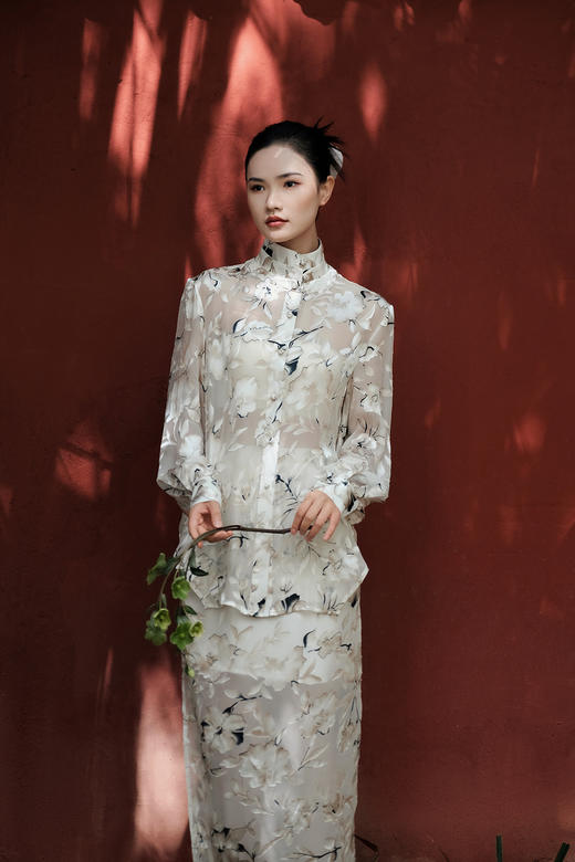 盛唐牡丹 |真丝烂花绒衬衫上衣 商品图1