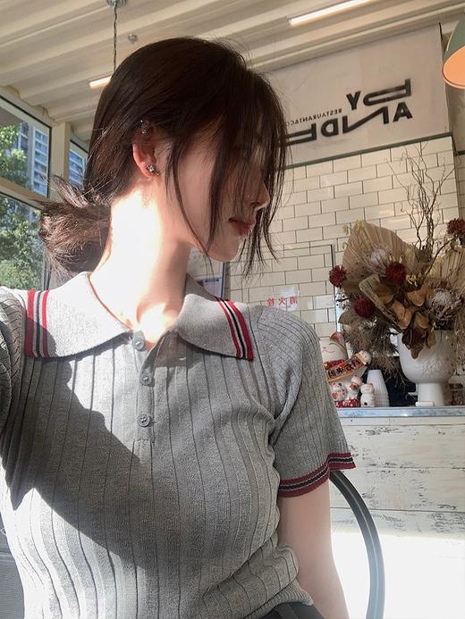 现货  学院风自带坑条肌理 针织衫+半裙套组 商品图3