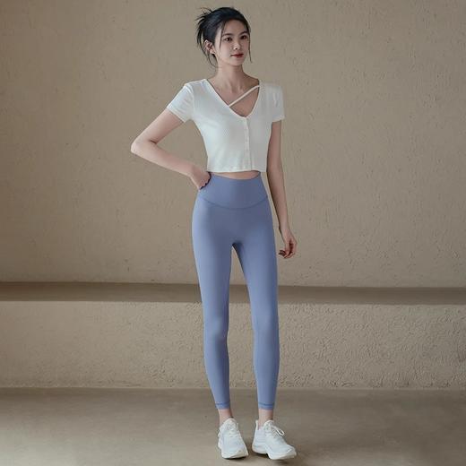 跃牌【周游世界系列】春夏新款瑜伽服女纽扣开衫修身显瘦短袖透气辣妹T恤TP0865 商品图4