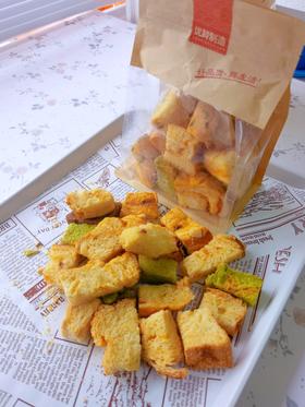 面包脆脆