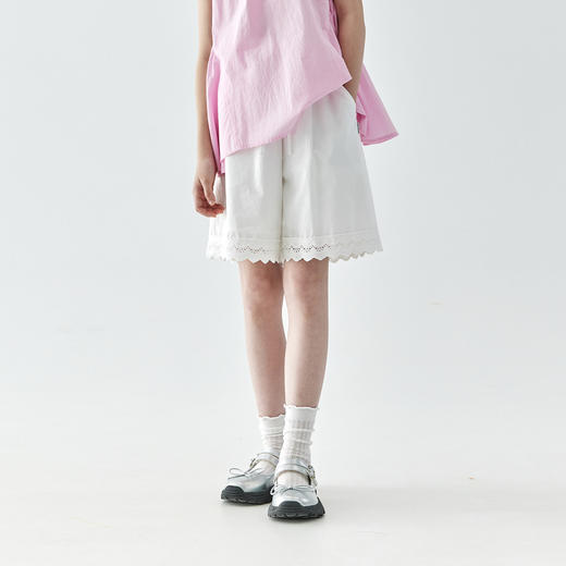 棵初2025夏季新款亲子中大女童白色花边短裤蕾丝拼接宽松裤子 商品图2