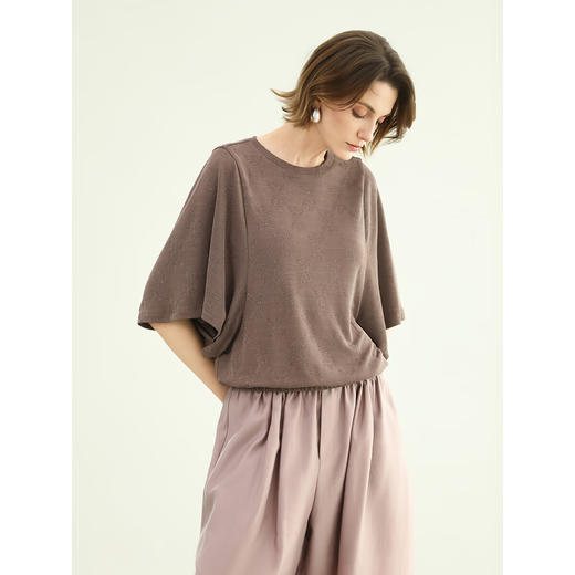 COCOBELLA女人味暗纹提花亮丝针织衫T恤女夏蝙蝠袖罩衫TS0069 商品图4