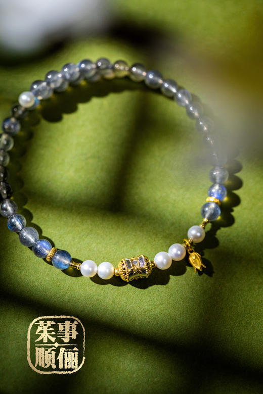 【茱事顺俪】18K黄金蓝灰月光石珍珠手链 商品图1