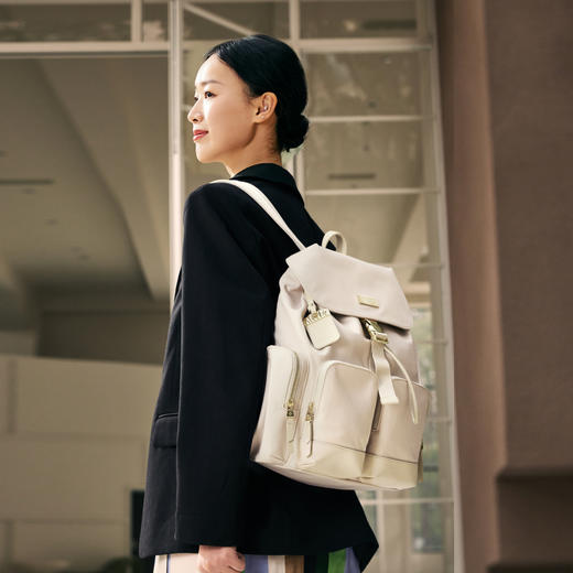 新秀丽KHALEESI系列女士翻盖时尚双肩包NU8*008 商品图6