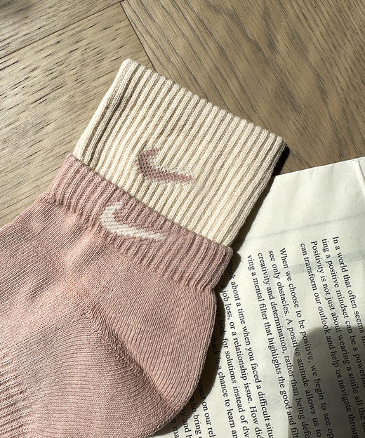 现货 THS-无 NK 短袜来啦 情侣款 拼色彩袜 13色 CU1292 商品图7