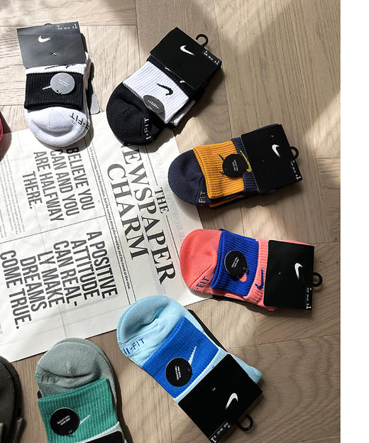 现货 THS-无 NK 短袜来啦 情侣款 拼色彩袜 13色 CU1292 商品图4