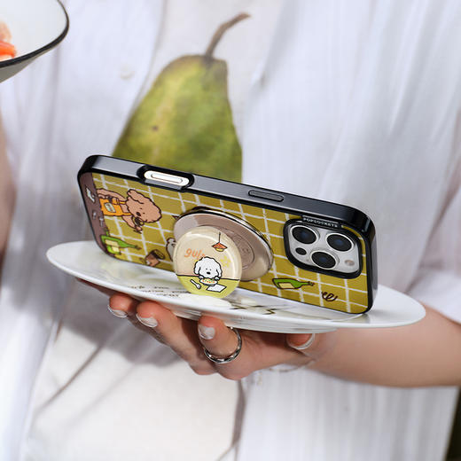 【上菜了! À Table!】小狗店长 PopSockets x gula 联名系列 POPCASE手机壳 MagSafe磁吸款 镜面壳 黄色 小狗 格纹 iPhone17/16/15/14/13 商品图1