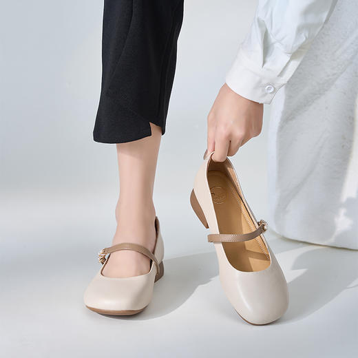 Safiya/索菲娅2025春夏圆头浅口玛丽珍软底百搭珍珠仙女风单鞋 SFD1111147/SFD3111147 商品图0