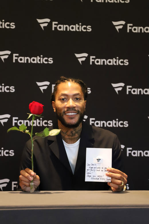 收藏系列 德里克罗斯 公牛队1号 红色球迷版 亲笔签名球衣 商品图5