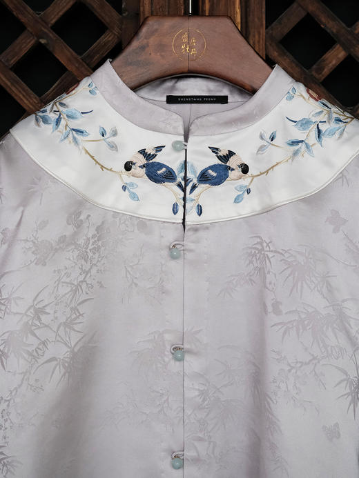 瑕疵|盛唐牡丹| 熊猫抱竹真丝提花上衣[特价品] 商品图3