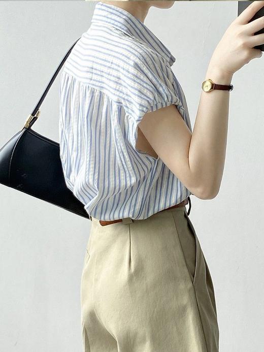预售 年初八发货【霓颜 法式气质小飞袖条纹衬衫】80-140斤可穿，版型宽松垂顺，面料轻薄舒适柔软，上身百搭文艺风！ 商品图3