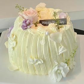 『烛光晚餐』唯美鲜花氛围感女士生日蛋糕