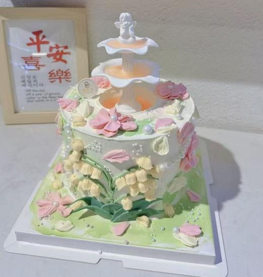许愿池——铃兰手绘女神款生日蛋糕 商品图1