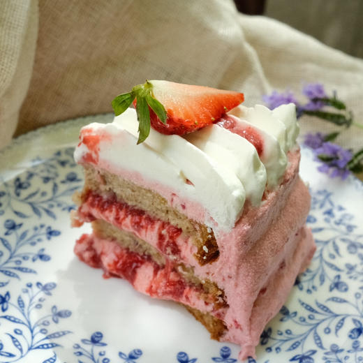 草莓梦蛋糕切角Strawberry Dream Cake Slice 商品图1