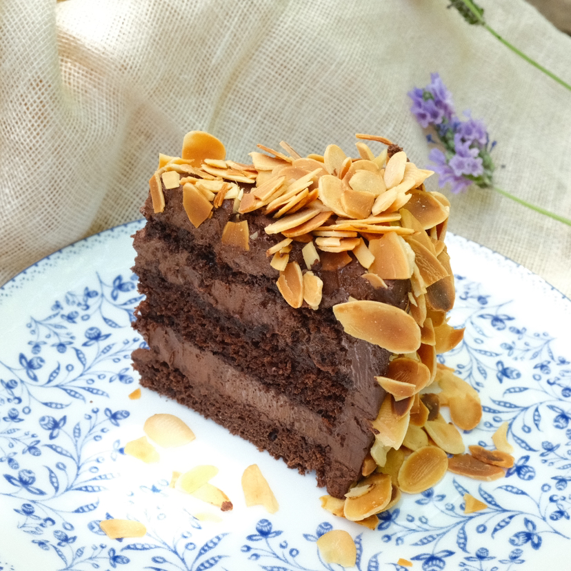 巧克力海盐杏仁片蛋糕切角Chocolate Sea Salt Almond Cake