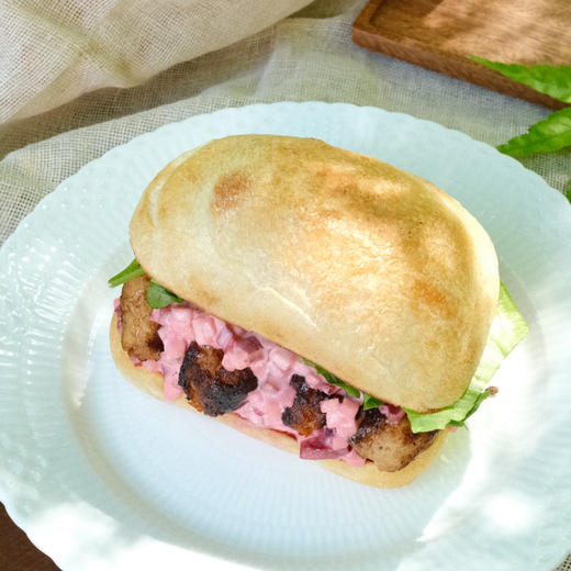 ★ 瑞典肉丸子恰巴塔Ciabatta with meatballs & beetroot slaw 商品图0