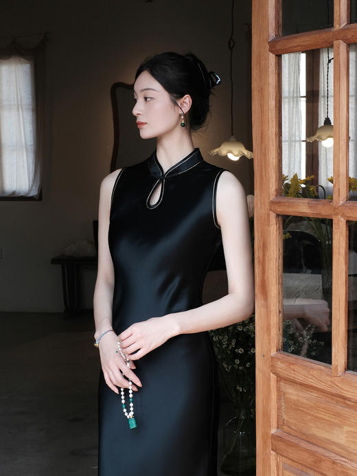 盛唐婧| 新中式旗袍领修身鱼尾连衣裙 商品图4