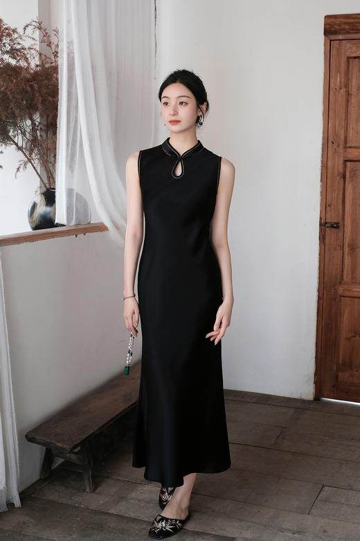 盛唐婧| 新中式旗袍领修身鱼尾连衣裙 商品图0