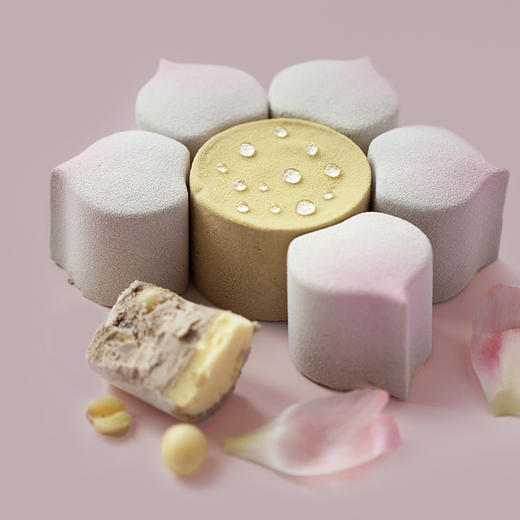 2025母亲节新品「妈咪妈咪烘」莲子西米大红袍味芝士蛋糕｜母爱似莲开，清风自然来（当日达） 商品图5