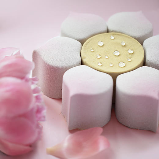 2025母亲节新品「妈咪妈咪烘」莲子西米大红袍味芝士蛋糕｜母爱似莲开，清风自然来（当日达） 商品图3