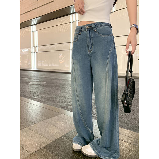 <曾小咸推荐>新品现货秒杀！卖完下架不再补 ！微信粉丝打折价！！复古弧形牛仔阔腿裤 日常189.99/件 立减80 秒杀109.99/件！！ 商品图0