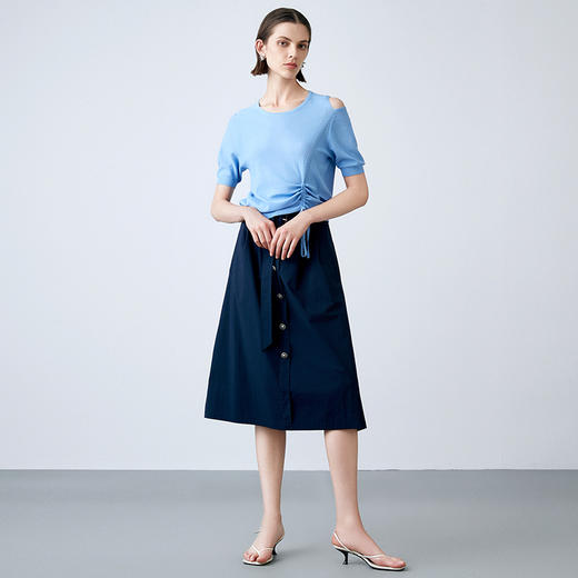 EITIE爱特爱夏季新款设计感镂空修身显瘦舒适百搭纯色短袖抽绳针织衫7801505 商品图4