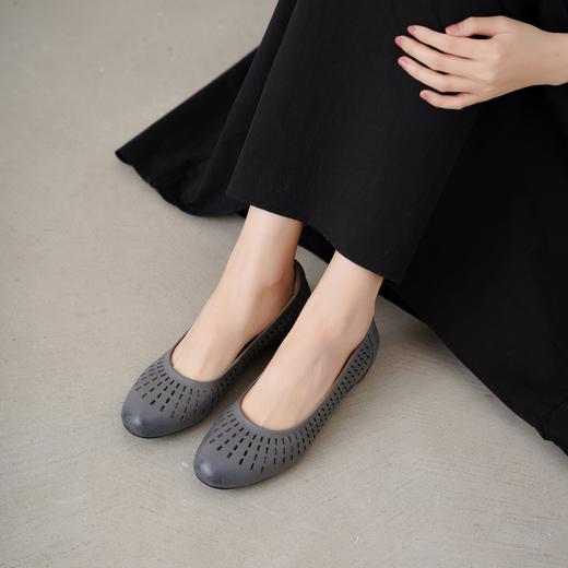 【夏季新款】2025年夏季新款舒适百搭透气软底软面浅口镂空单鞋鞋X25AH16041 商品图1