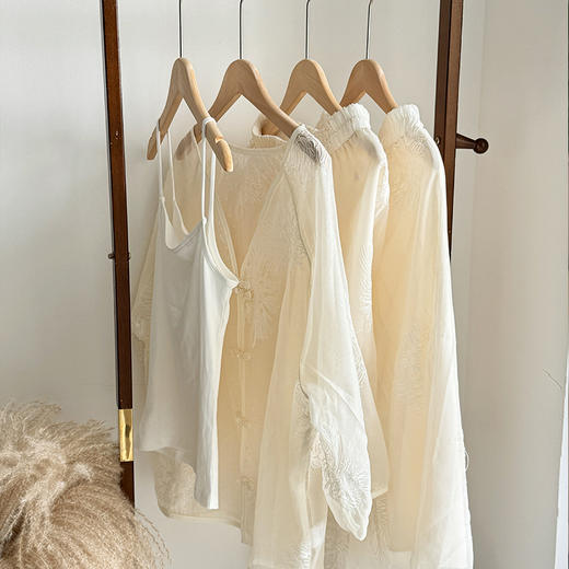 3-7天发货 一眼就沦陷【ORIGNAL&CO国风重工刺绣套装】轻盈无负担  温婉气质 商品图11