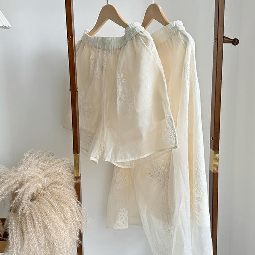 3-7天发货 一眼就沦陷【ORIGNAL&CO国风重工刺绣套装】轻盈无负担  温婉气质 商品图12