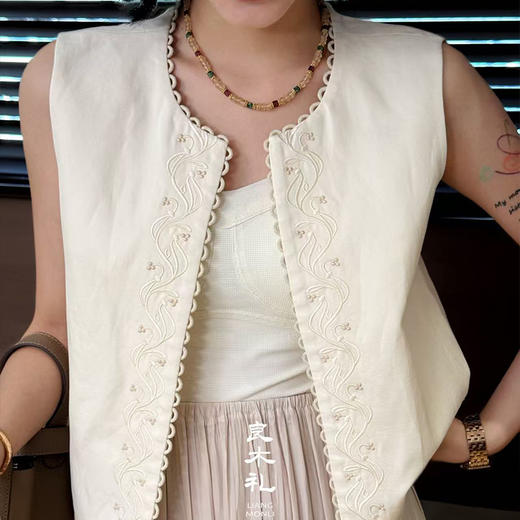 【不换不退】良木礼绣花马甲(12009) 商品图1