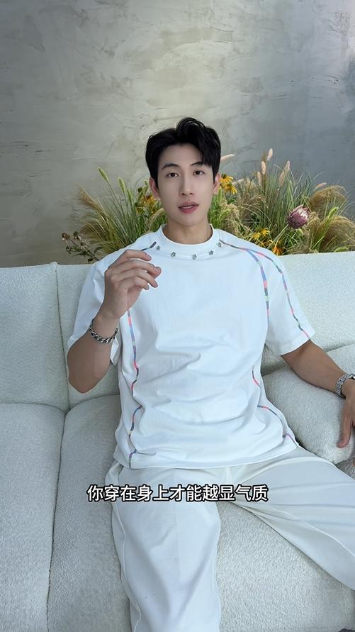 T3243夏季高级感新款韩系潮牌彩色缝线圆领短袖T恤领口立体装饰上衣 商品图0