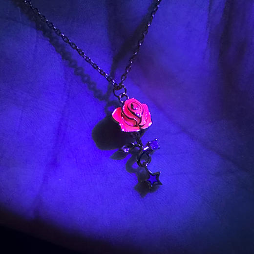 热卖中！！【春节不打烊】【中国航天科技国际交流中心合作产品】太空造物星辰玫瑰陨石项链 商品图8