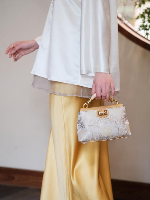 盛唐婧 |丹枫手提包-金色[特价品] 商品图6