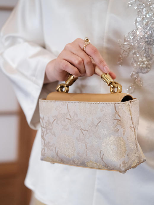 盛唐婧 |丹枫手提包-金色[特价品] 商品图4