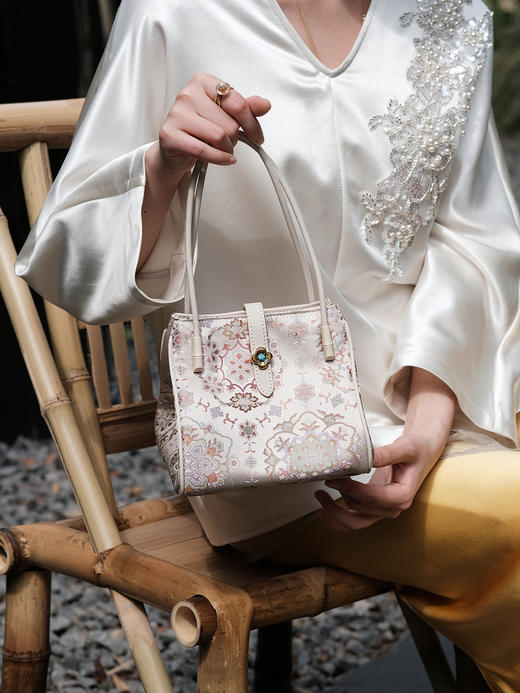 盛唐婧 |知颜手提包-杏色[特价品] 商品图1