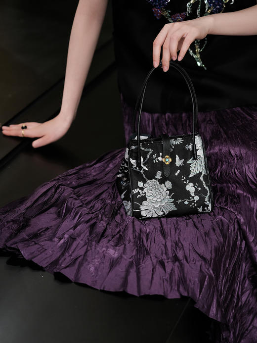 盛唐婧 |知颜手提包-黑色[特价品] 商品图1