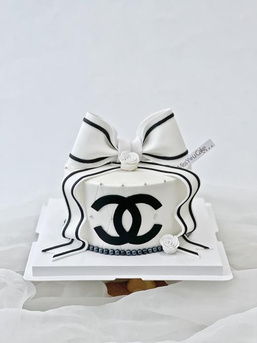 定制款裸蛋糕 - 香奈儿主题蛋糕 商品图0