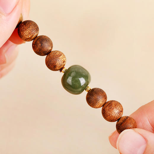 武当·灵玉沉香手串 | 10年以上树龄优质沉香与新疆且末老坑料 商品图7